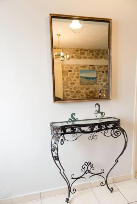 Το Πέτρινο Apartment Aitoliko Ngoại thất bức ảnh